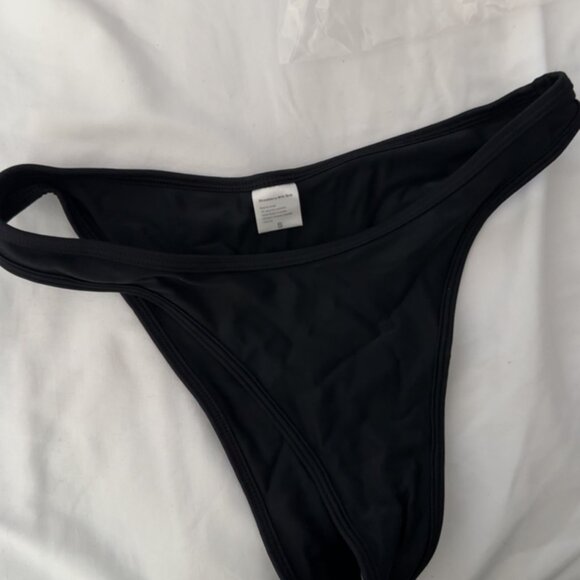 Strawberry Milk Mob Summertime Set (Top, Bottom and Skirt) - Picture 14 of 15